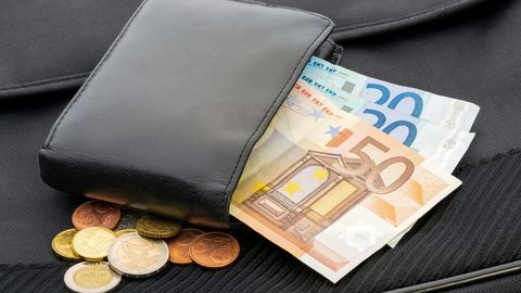 Swedbank: вынужденные расходы домохозяйств увеличатся