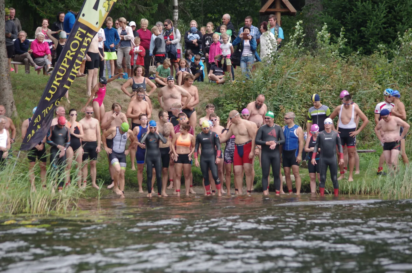 Kooraste rahvatriatloni start.