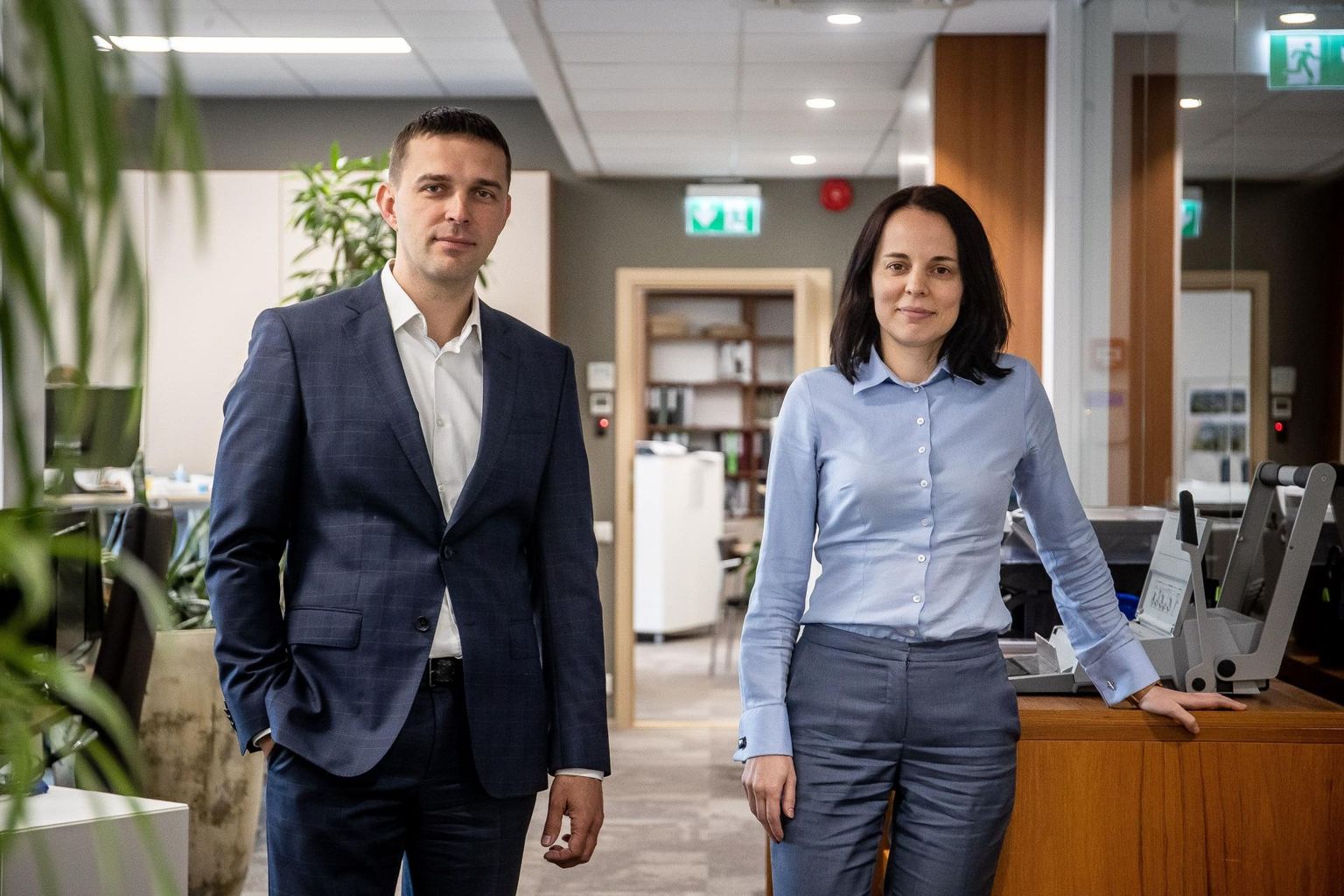 Trigon Capitali fondijuhid Mehis Raud (vasakul) ja Jelena Rozenfeld. Raua hinnangul on Ida-Euroopa aktsiaturud praegu heas seisus.  