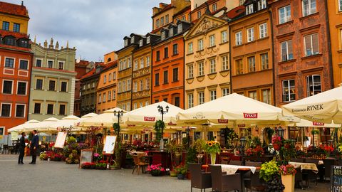 Poljska aretirala 32 osumljencev sabotaže v sodelovanju z Rusijo