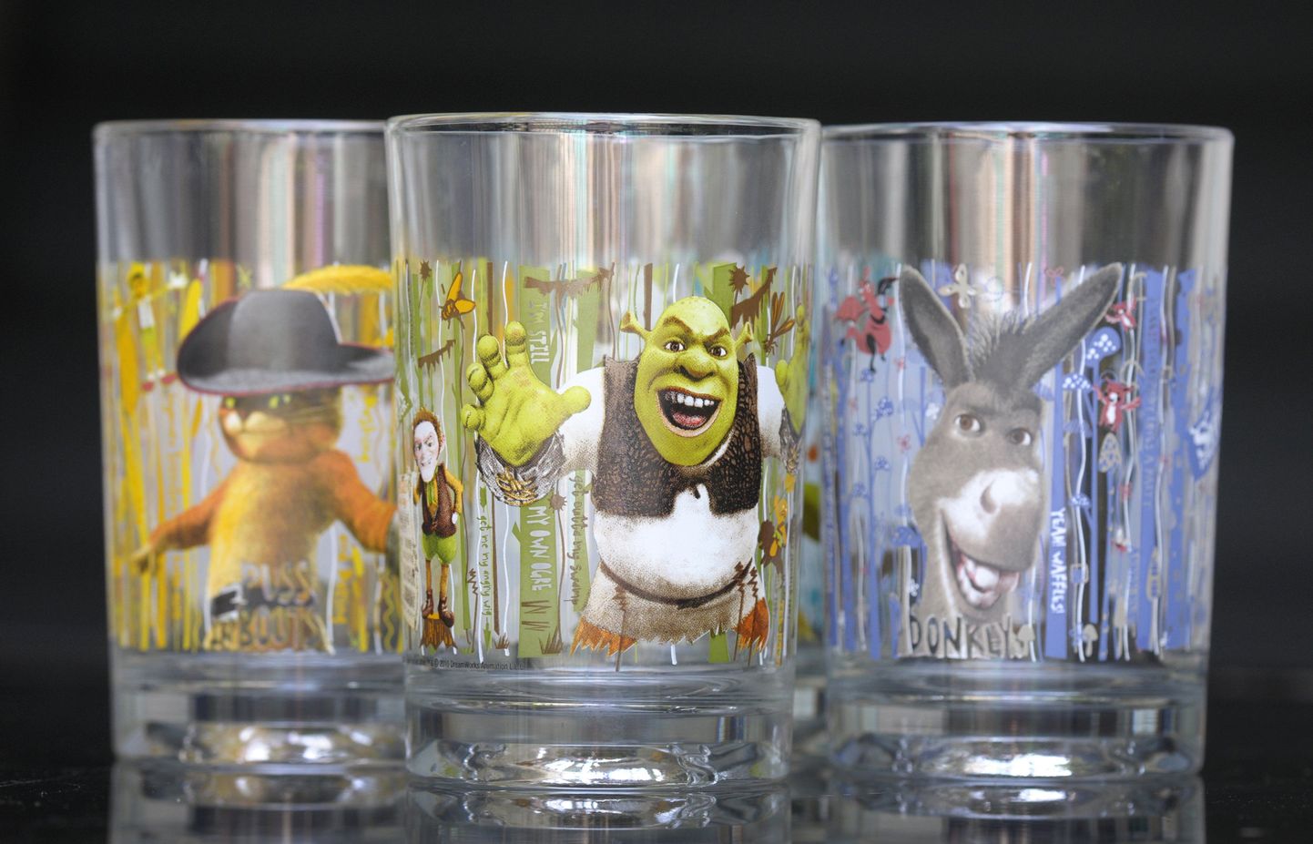 USAs ja Kanadas müüdud Shreki filmi tegelastega klaasid sisaldavad mürgist kaadiumi.