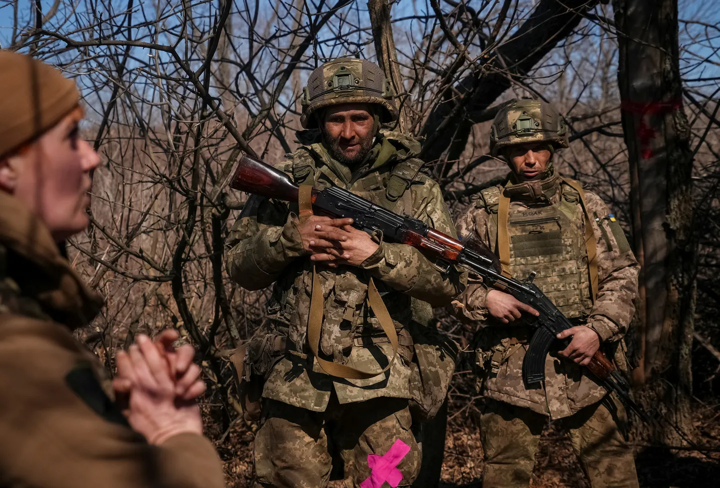 Заключенные, добровольно вызвавшиеся воевать за родину, входят в состав батальона «Алькатрас». Их используют для восполнения нехватки солдат в украинских силах обороны.
