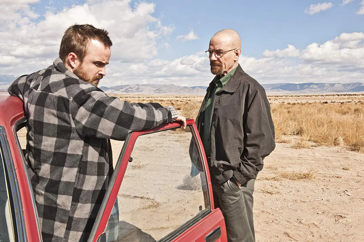 Aaron Paul ja Bryan Cranston sarjas «Halvale teele» (Breaking Bad)