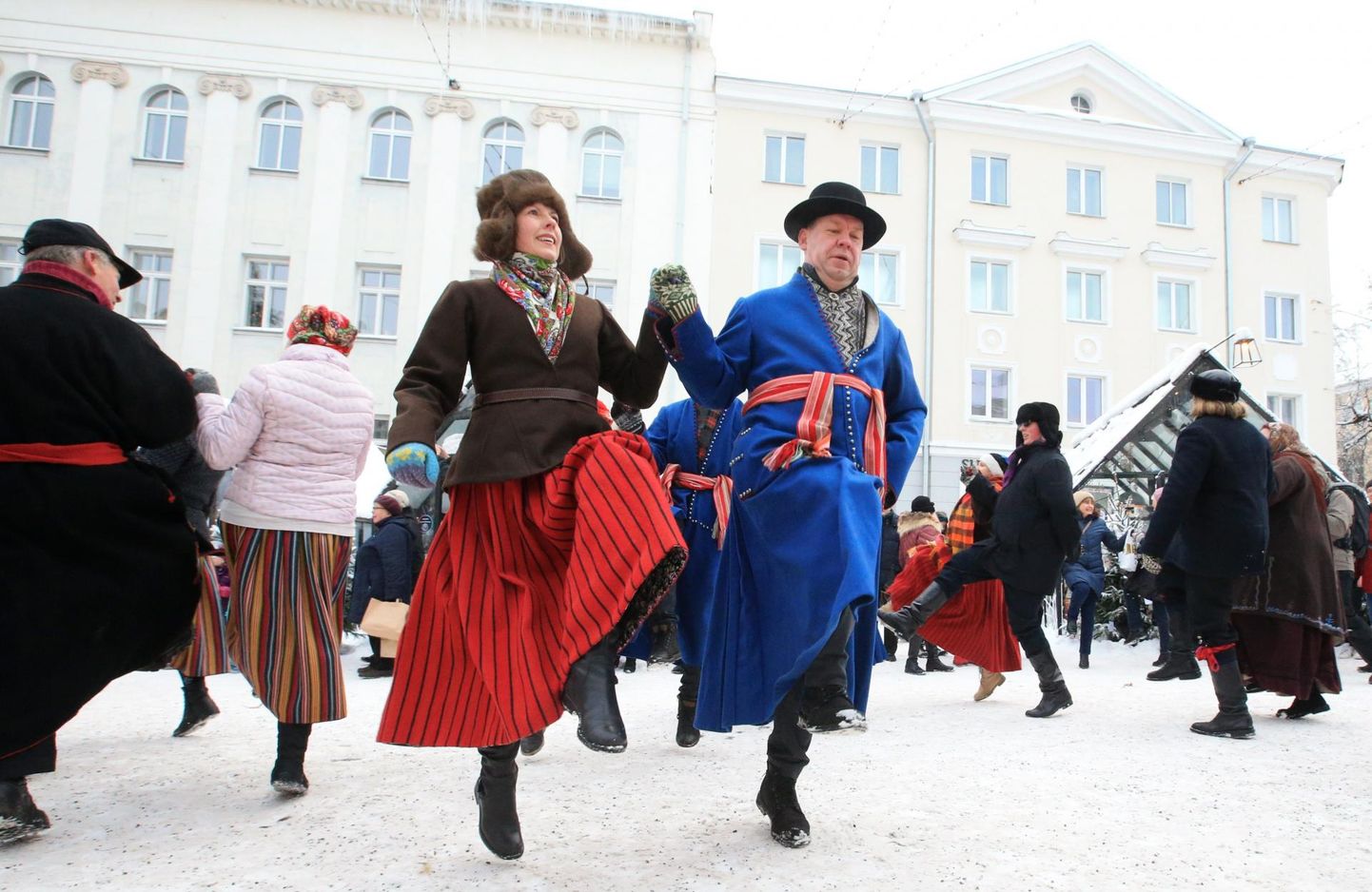 Nagu mullu ning ka varasematel aastatel, kogunevad rahvatantsijad homme Tartu talvisele tantsupäevale.