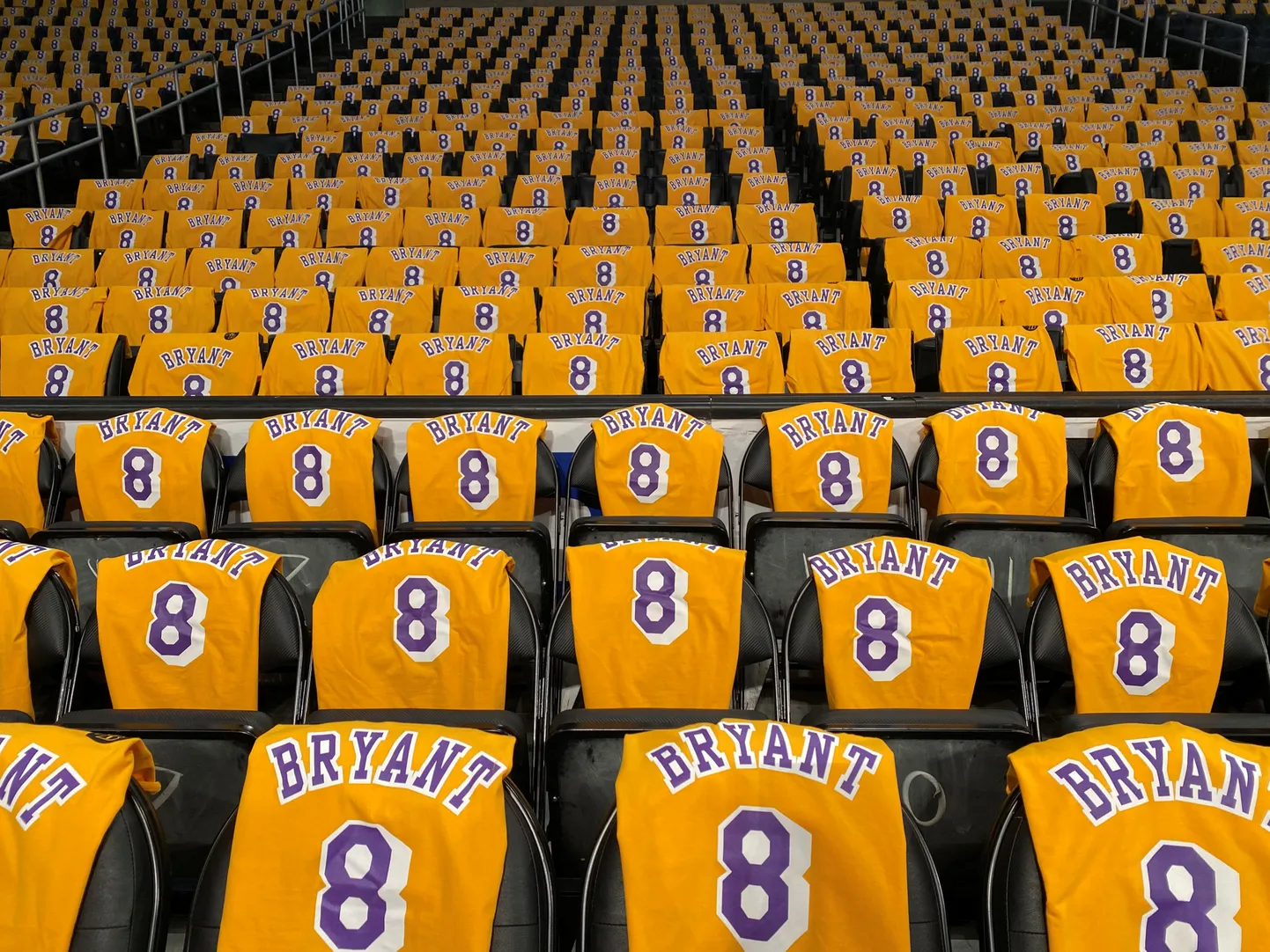 Kobes Braienta krekli
