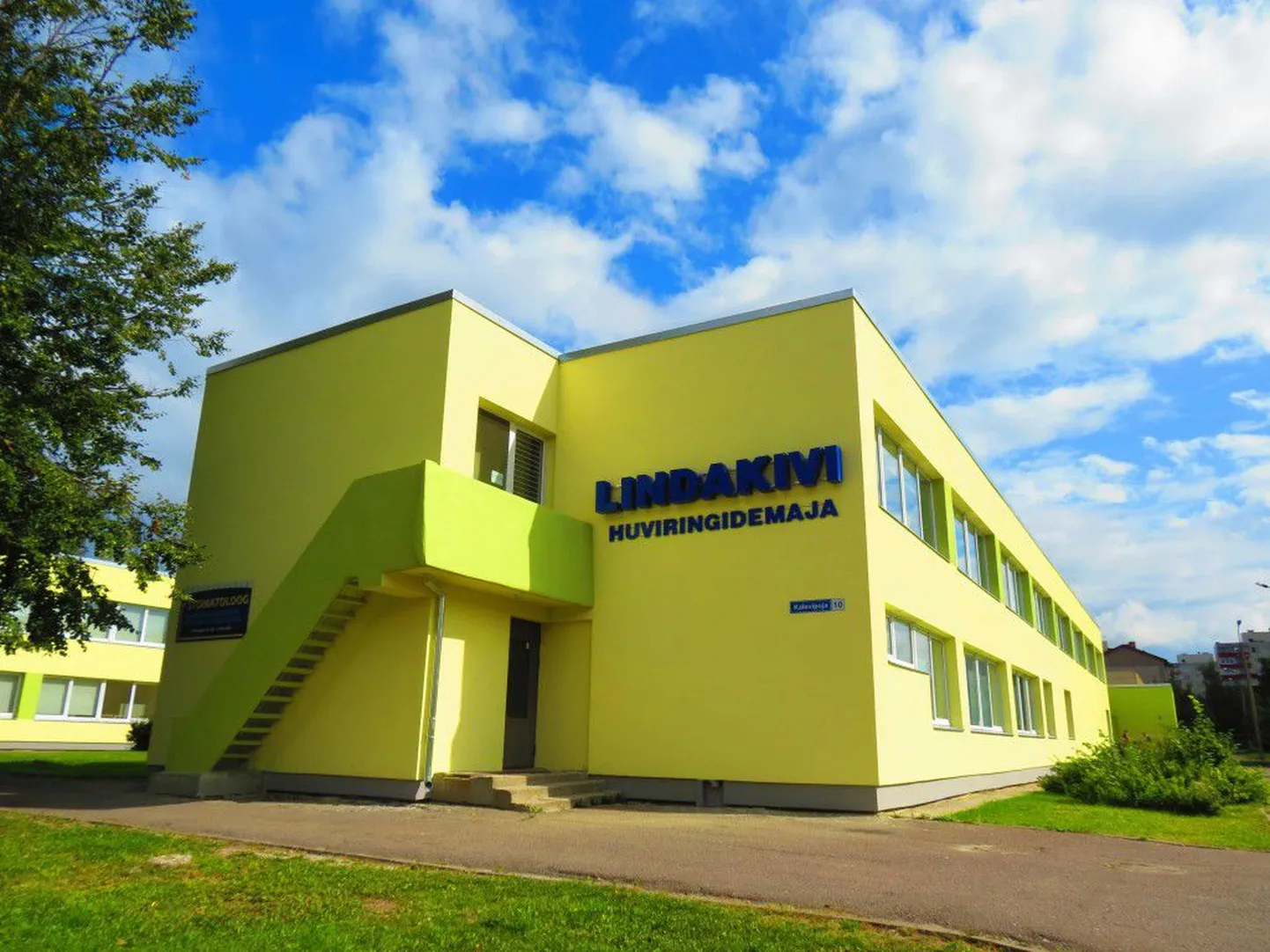Lasnamäe Lindakivi huviringide maja