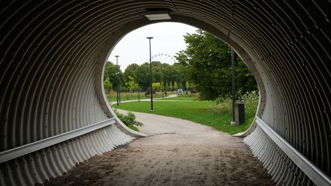 FOTO ⟩ Uzvaras parkā atklāta sporta zona