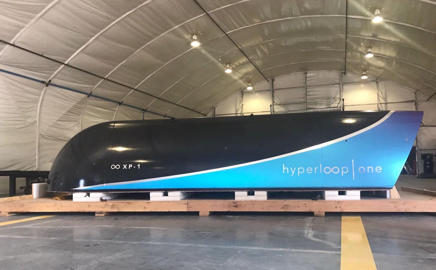 Hyperloop One'i testsõiduk.