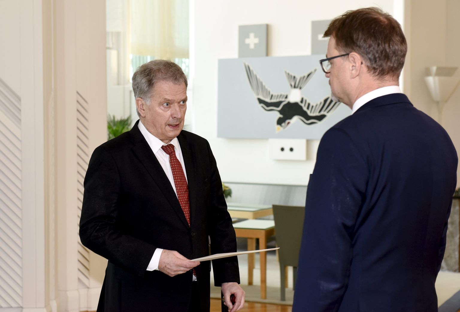 Soome president Sauli Niinistö 8. märtsil peaminister Juha Sipilä lahkumisavaldust vastu võttes.