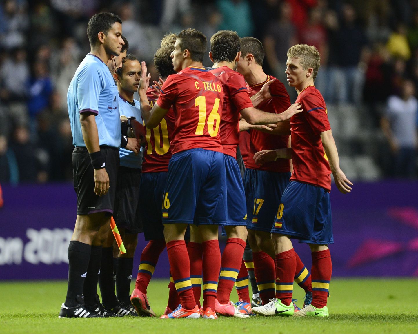 Hispaania jalgpalluritel oli pärast kaotust kohtunikele hulgaliselt etteheiteid.