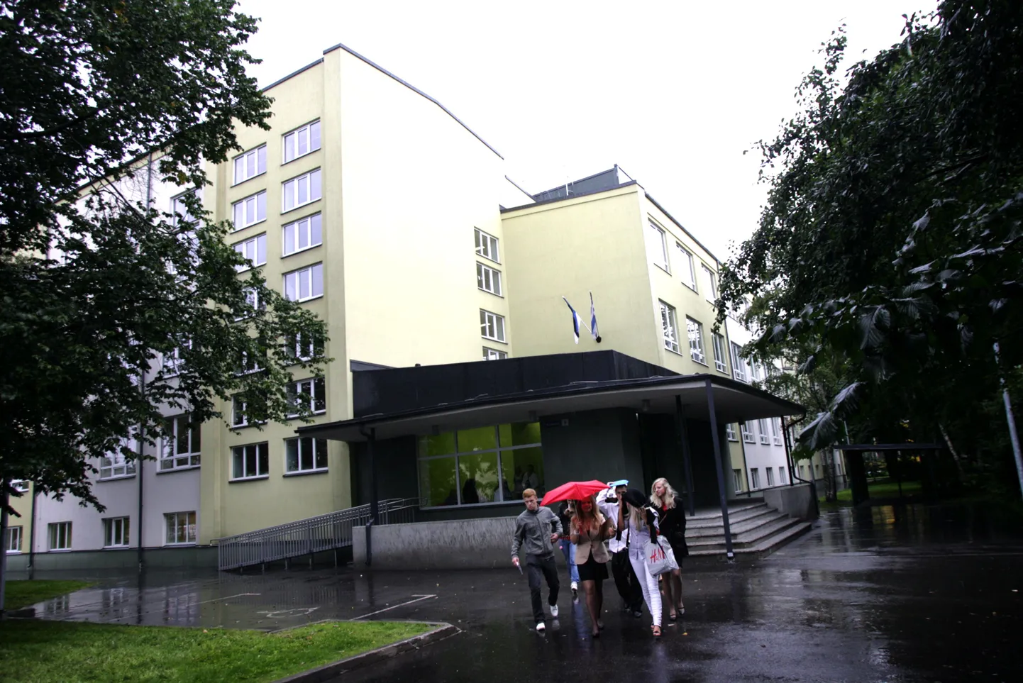 Sikupilli gümnaasium.