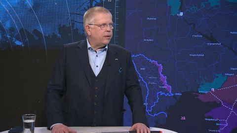 SÕJASTUUDIO ⟩ Kuidas õnnestus Ukraina troonidel Moskva õhukaitsest läbi tungida? Stuudios on Peeter Tali