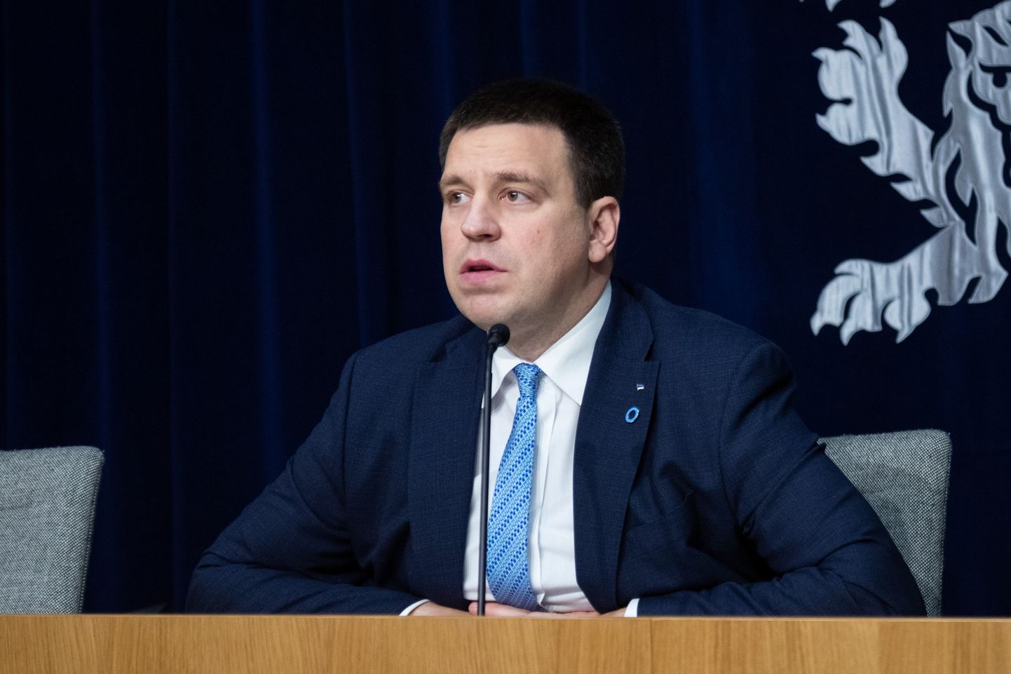 Prime Minister Jüri Ratas at the government press conference to announce new restrictions.