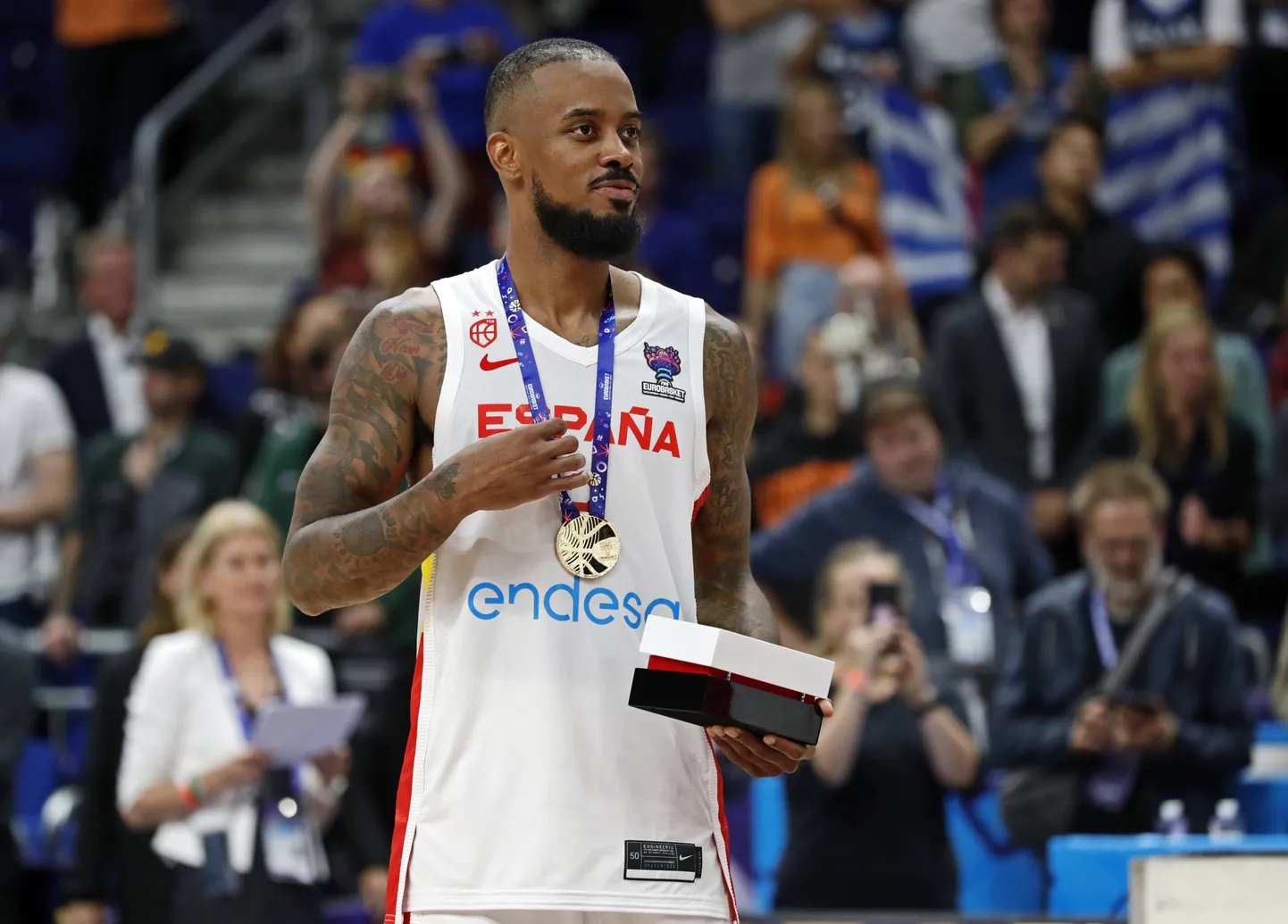 Lorenzo Brown sai kaela EM-kulla ning valiti ka turniiri sümboolsesse viisikusse.