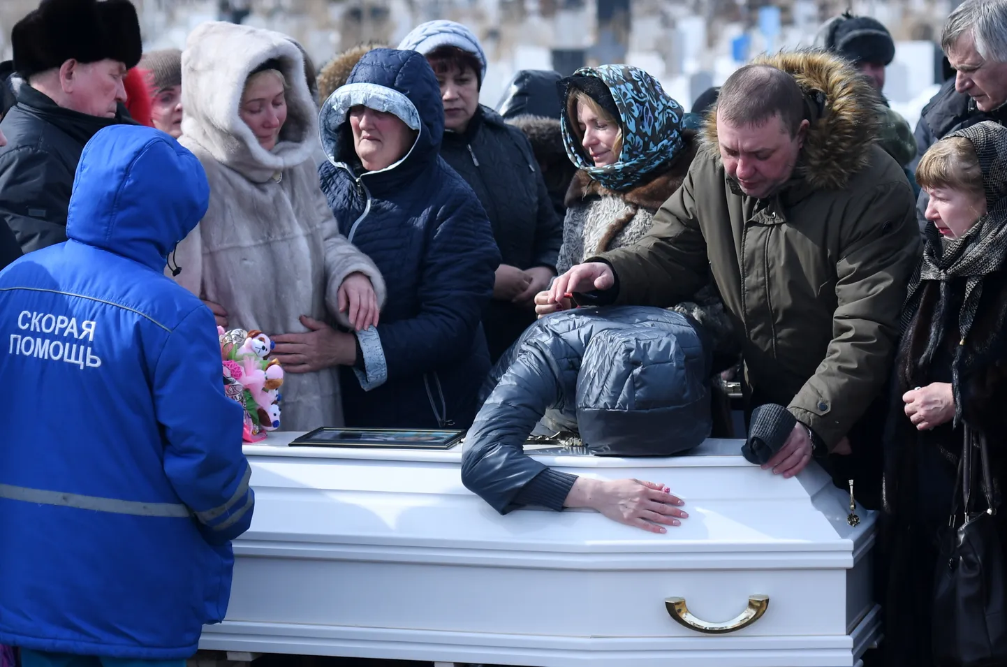 Kemerovo kaubanduskeskuse põlengu ohvrite ärasaatmine.