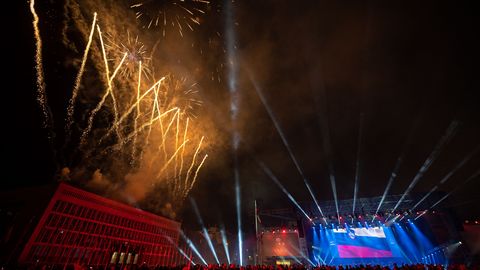Sloveenia tähistas iseseisvuse 30. aastapäeva rivaalitsevate üritustega