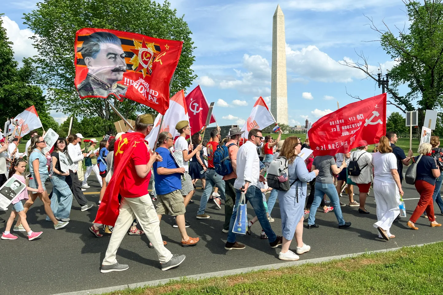 Ameerika Ühendriikide pealinnas toimus 3. mail esimest korda pärast 2022. aasta 24. veebruari Kremli-meelse «Surematu polgu» marss, millega tähistati 80. aastapäeva selle lõppemisest, mida venelased nimetavad Suureks Isamaasõjaks.