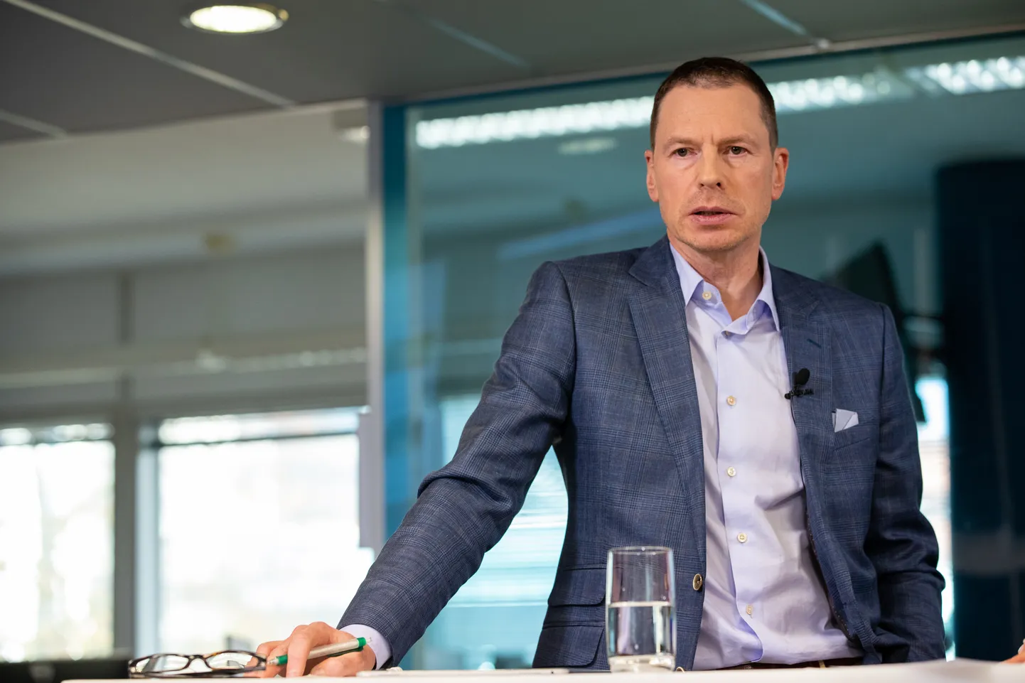05.11.2018. Tallinn. 
Jaan Pillesaar otsesaates Otse Postimehest. Saatejuht Vilja Kiisler. 

Broadcast from Postimees. Jaan Pillesaar, Interviewed by Vilja Kiisler.
FOTO: ERIK TIKAN/EESTI MEEDIA
