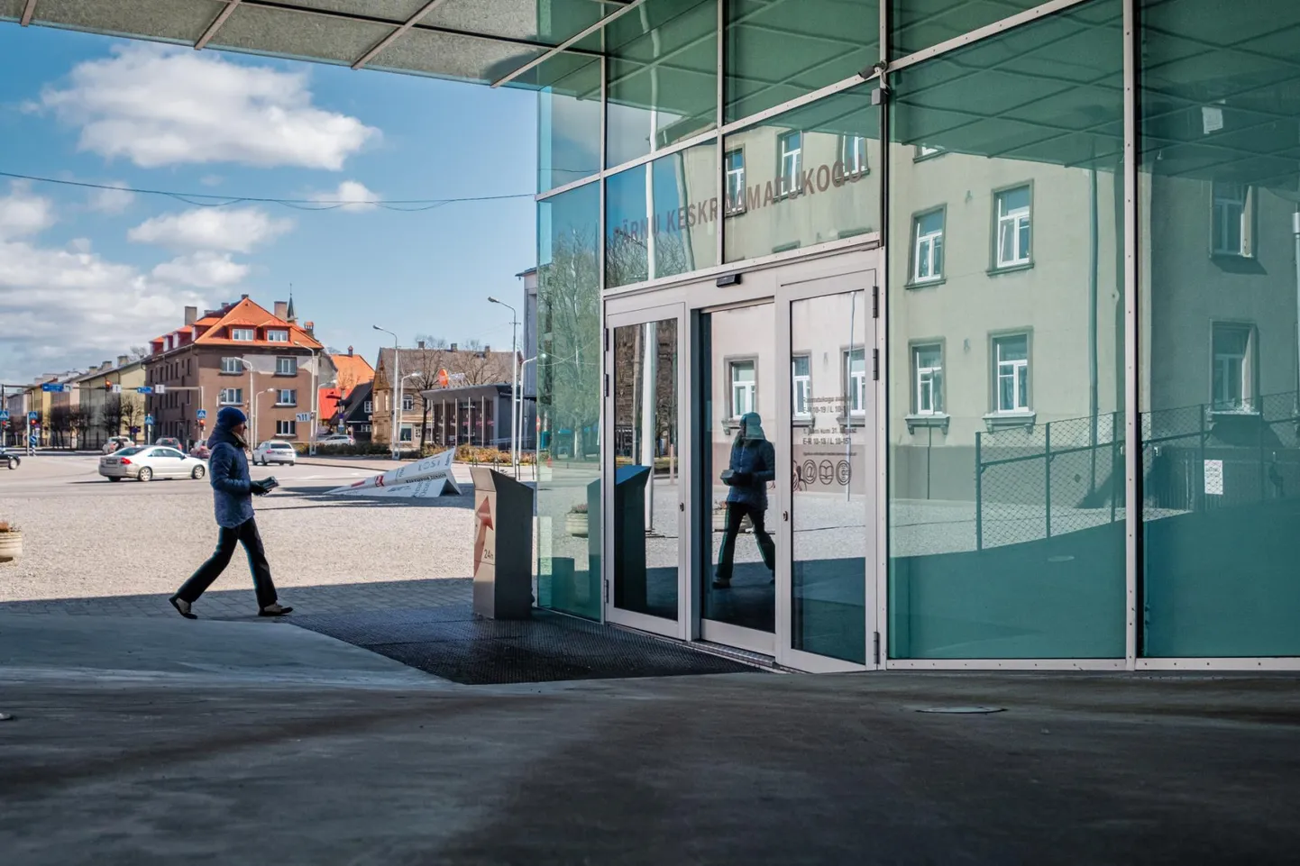 Möödunud nädala kolmapäeval väljastati 230 pakiga tuhatkond teost.