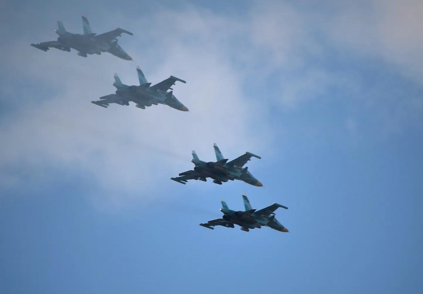 Venemaal põrkasid kokku kaks sõjalennukit Su-34.