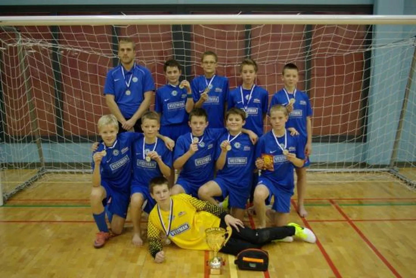 Tammeka Juunior Cup 1999. aastal sündinute võitjameeskond Tammeka valge.