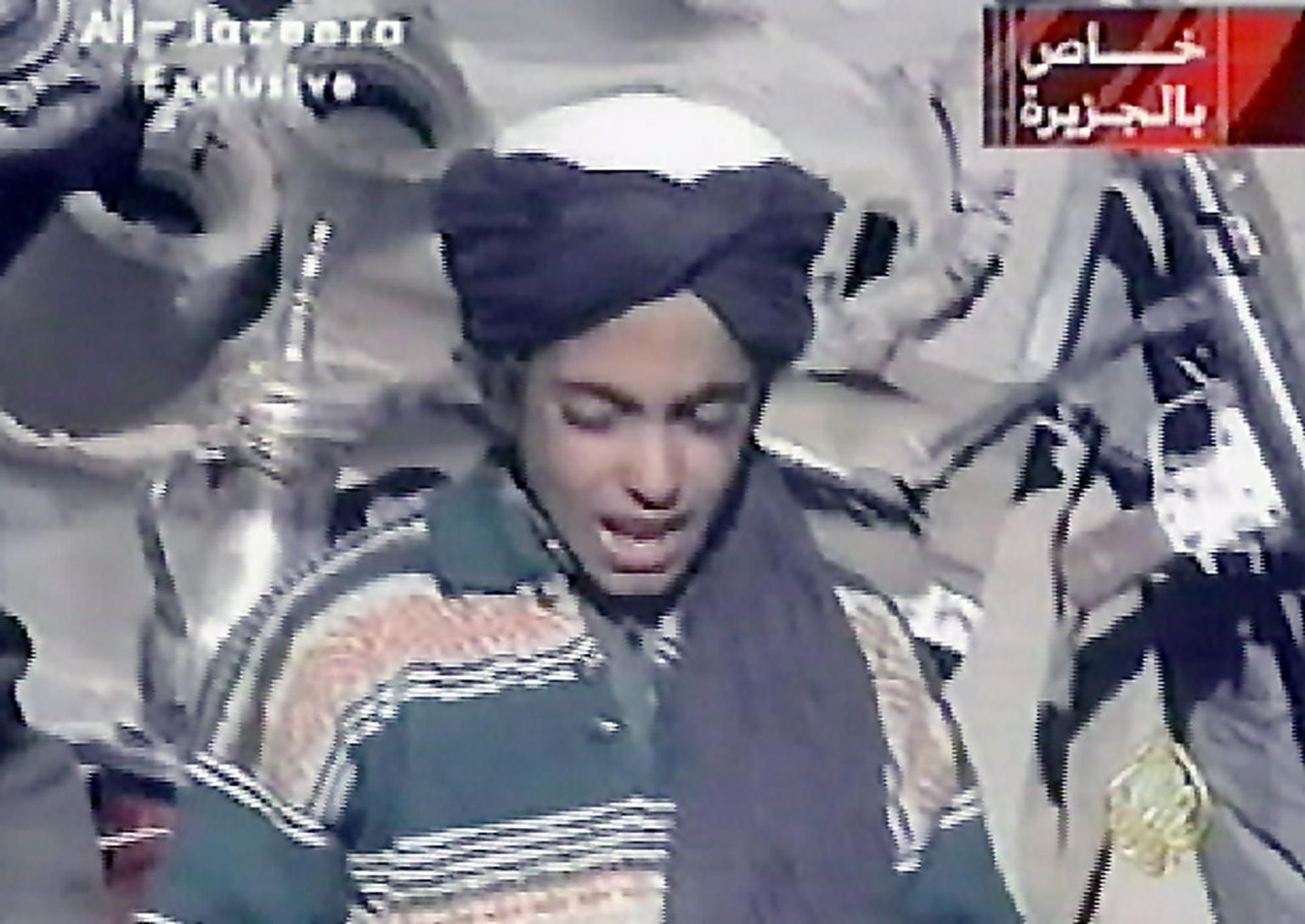 Kaader al-Qaeda propagandavideost, millel on näha Hamza bin Ladenit