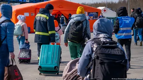 Украинские беженцы: кому не продлят временную защиту в ЕС?