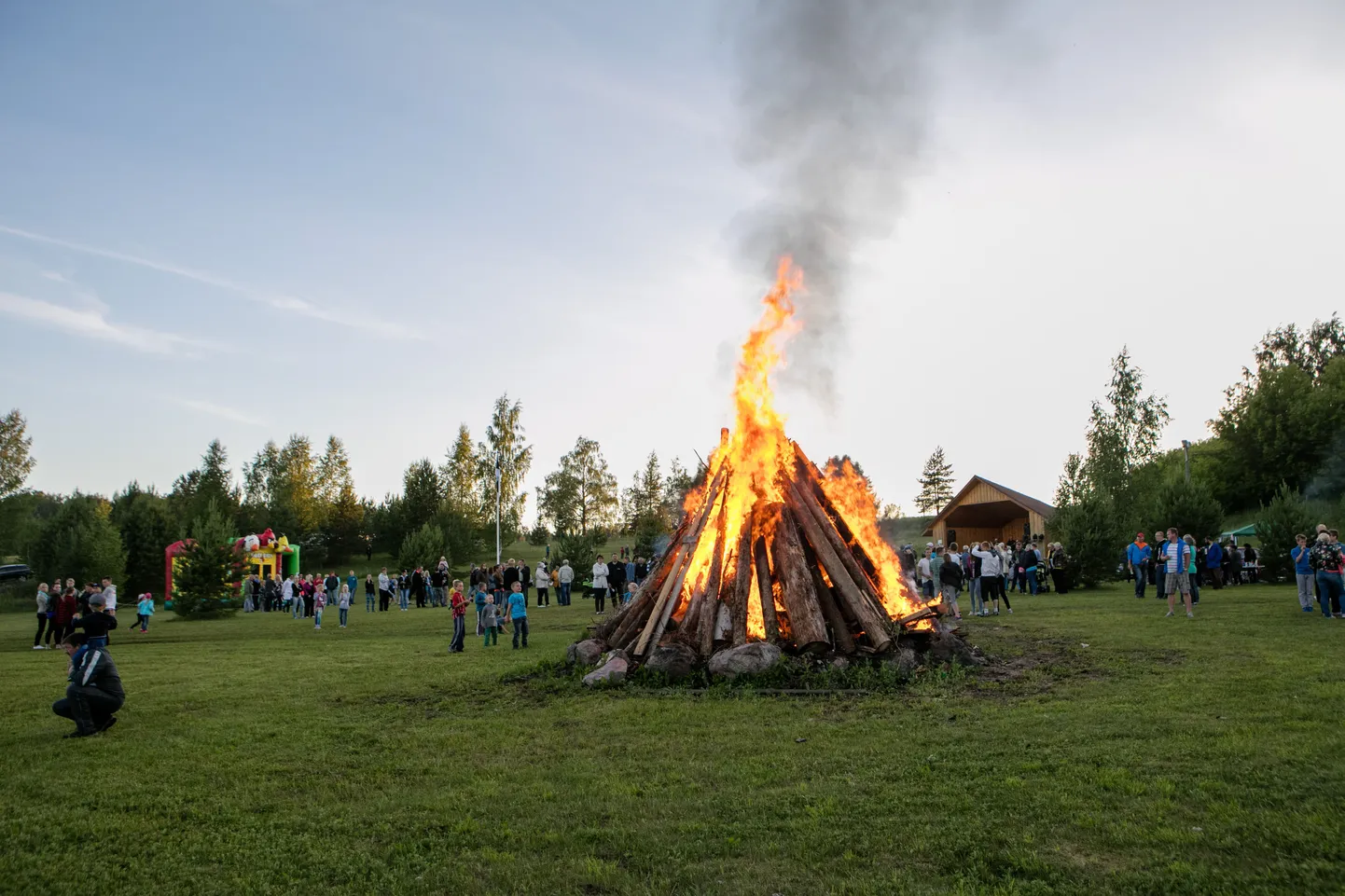 Mullune Saarepeedi jaanituli.