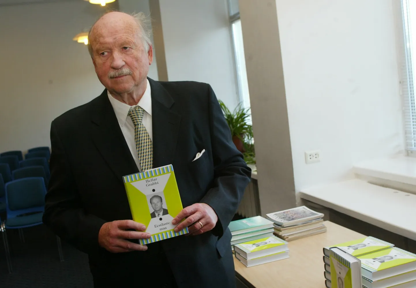 Väliseesti ajakirjanik Hellar Grabbi.