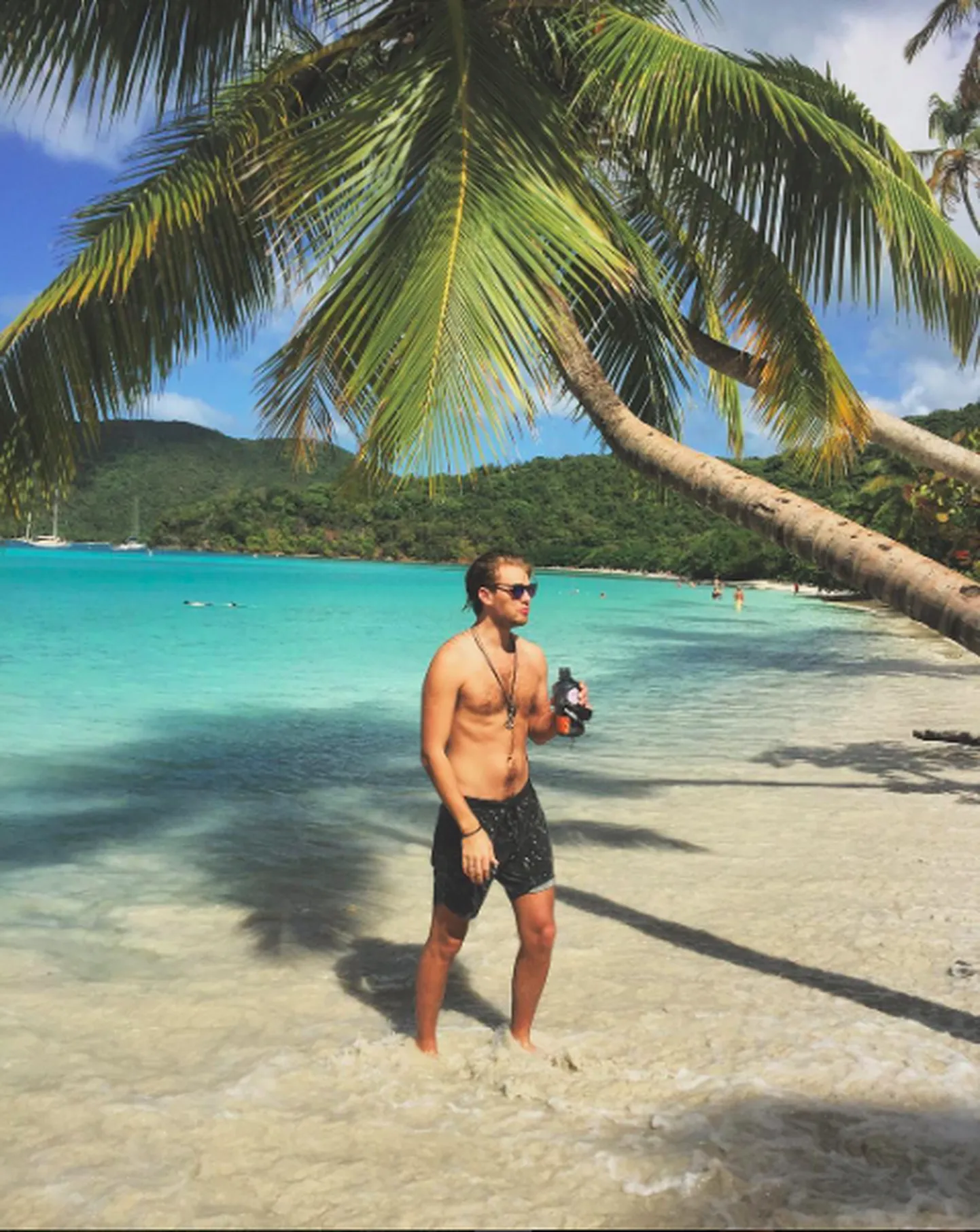 Daniel Levi Viinalass puhkusel