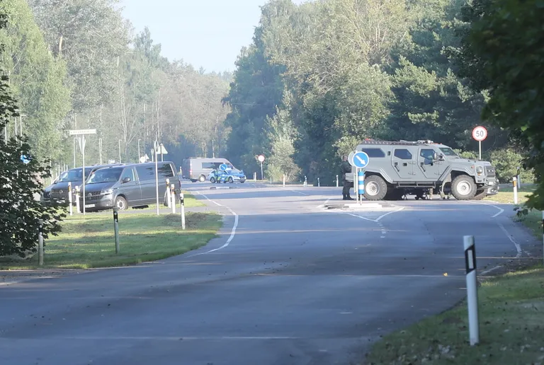 Narva punatanki teisaldamine.