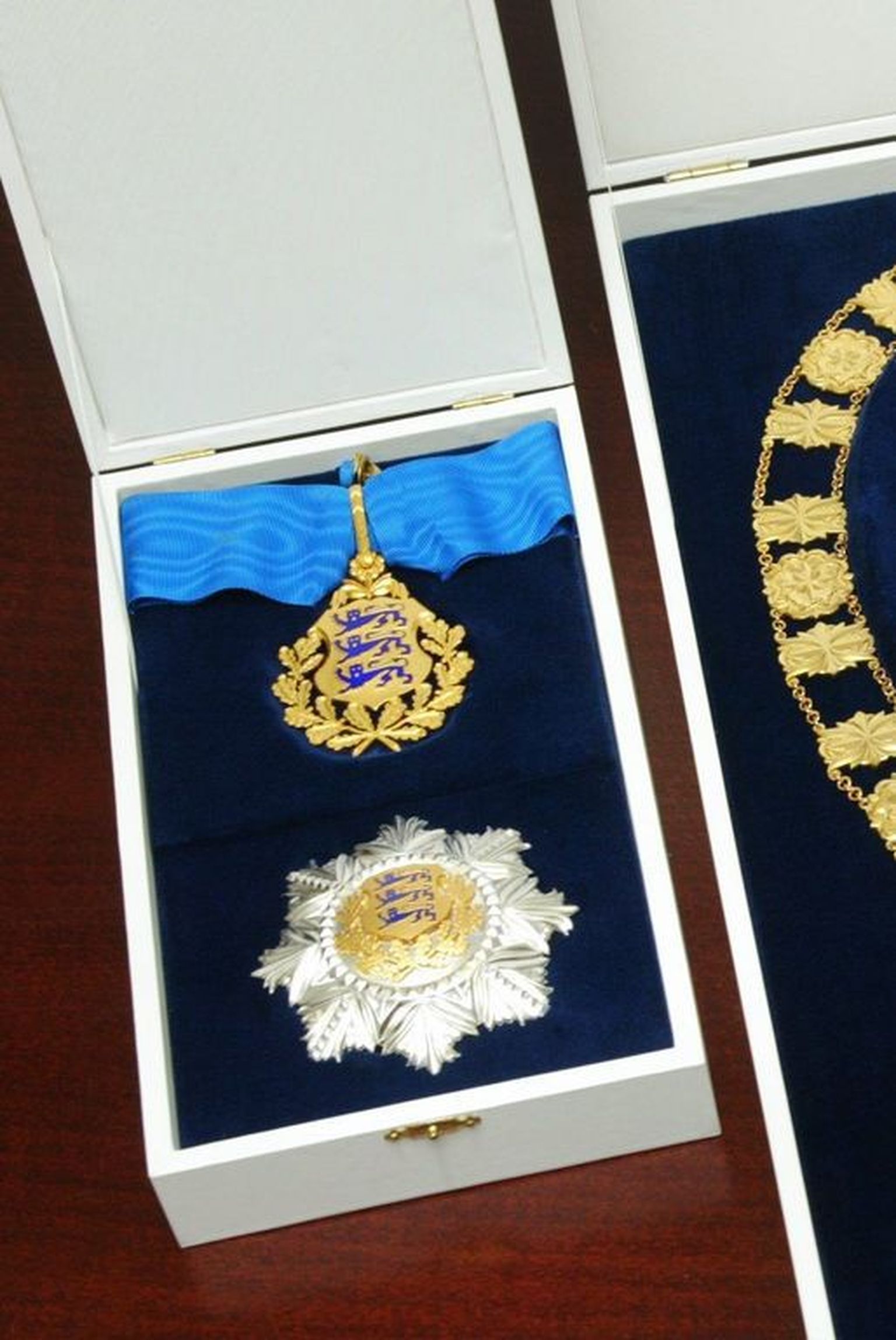 Riigivapi teenetemärgi II klass