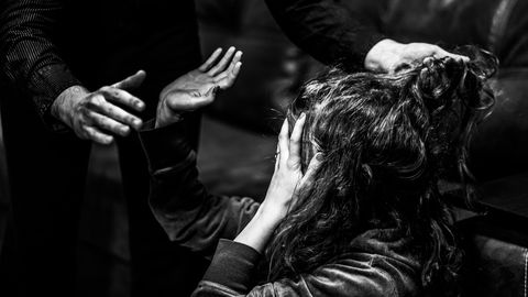 Тень Русиньша над семейным скандалом в Риге: еще один насильник на свободе. Почему?