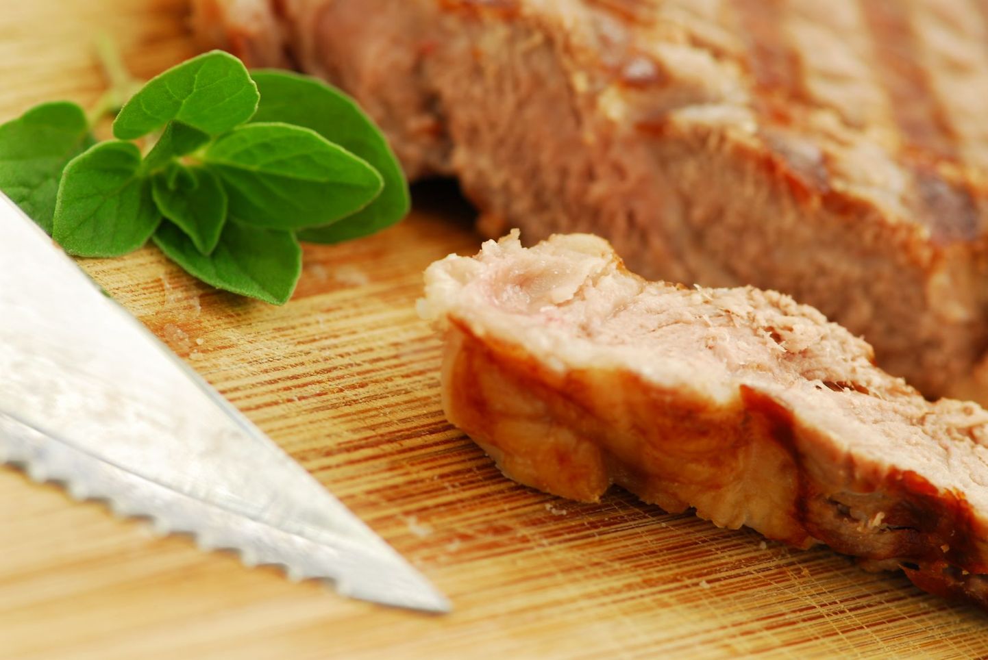 Lihatööstuste kinnitusel kehtib rusikareegel - kilone tükk peab küpsema üks tund.
