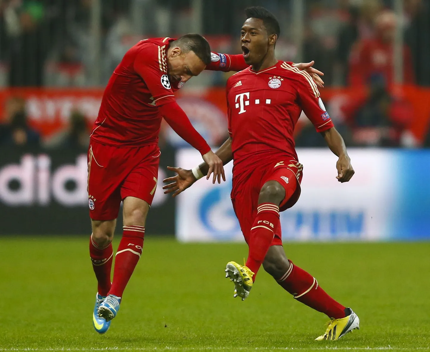 David Alaba (paremal).