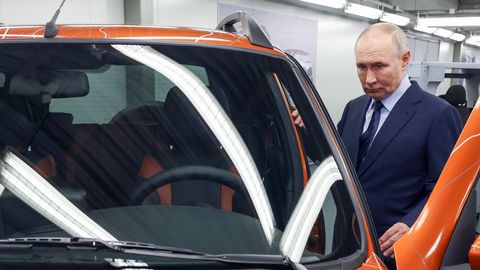 Venemaa majandus alustas aastat kahe järjestikuse languskuuga