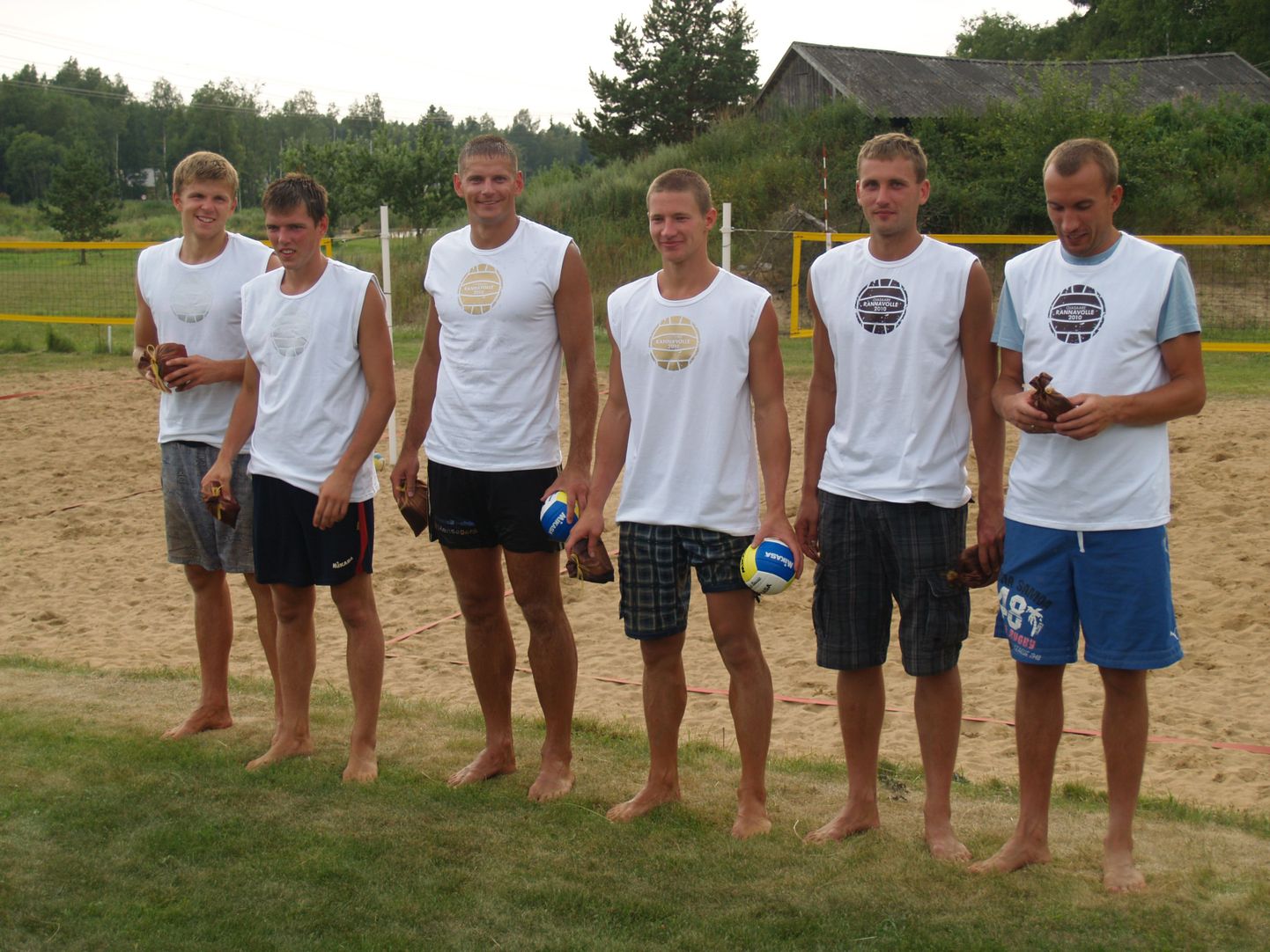 Vollemängijad Kaarel ja Kaspar Pomerants
(vasakult), Ilmar Mõttus, Virko
Vantsi, Andrus Palberg ja Raigo Pärs.
