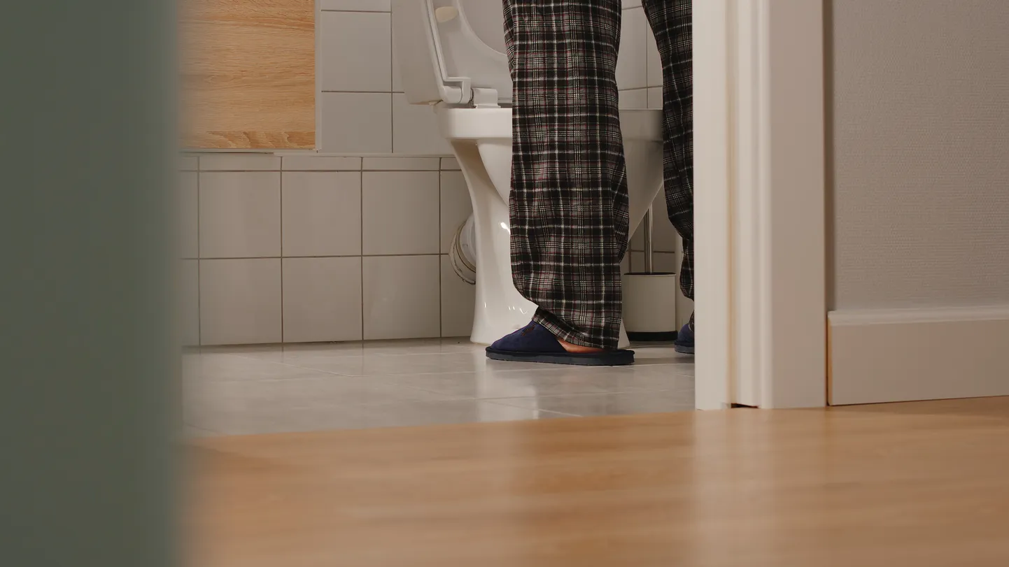 Igas vanuses meestel võib esineda uriinipidamatust või erektsioonihäireid.