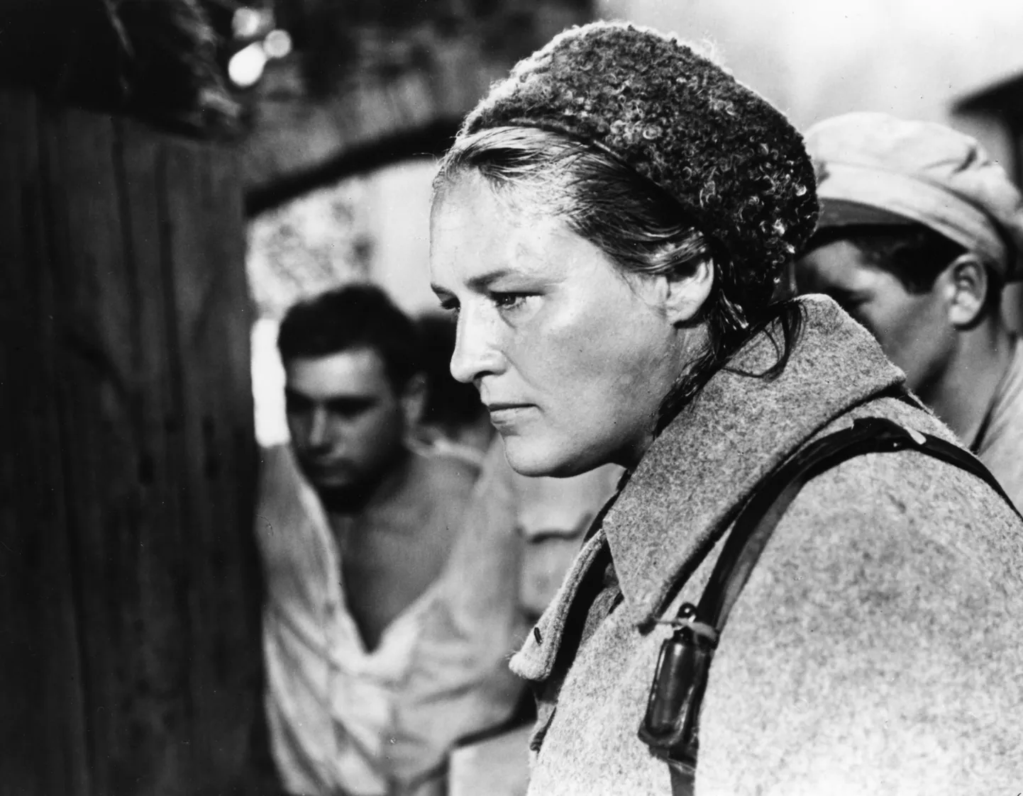 Gorki-nimeline laste- ja noortefilmide stuudio filmiklassika "Komissar". Tehtud aastal 1967.
