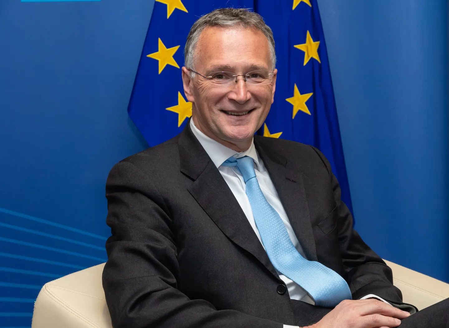 Mauro Ferari.