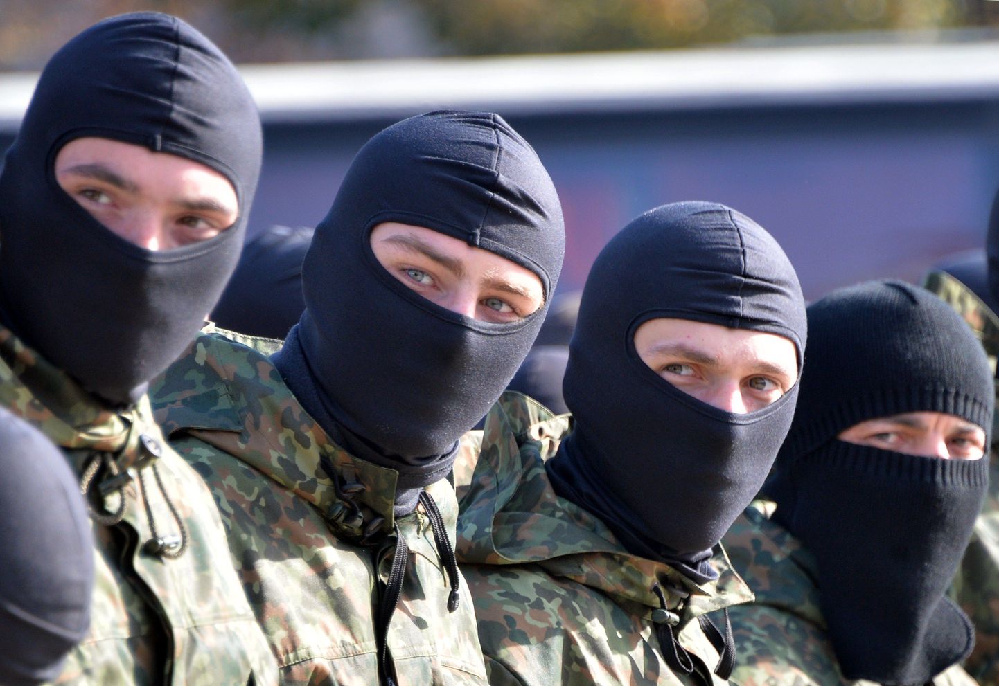 Azovi pataljoni võitlejad 19. oktoobril Kiievis.