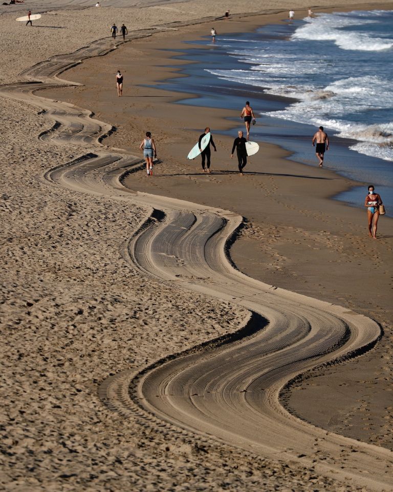 Hispaania Baskimaa Zurriola rand on surfarite seas populaarne