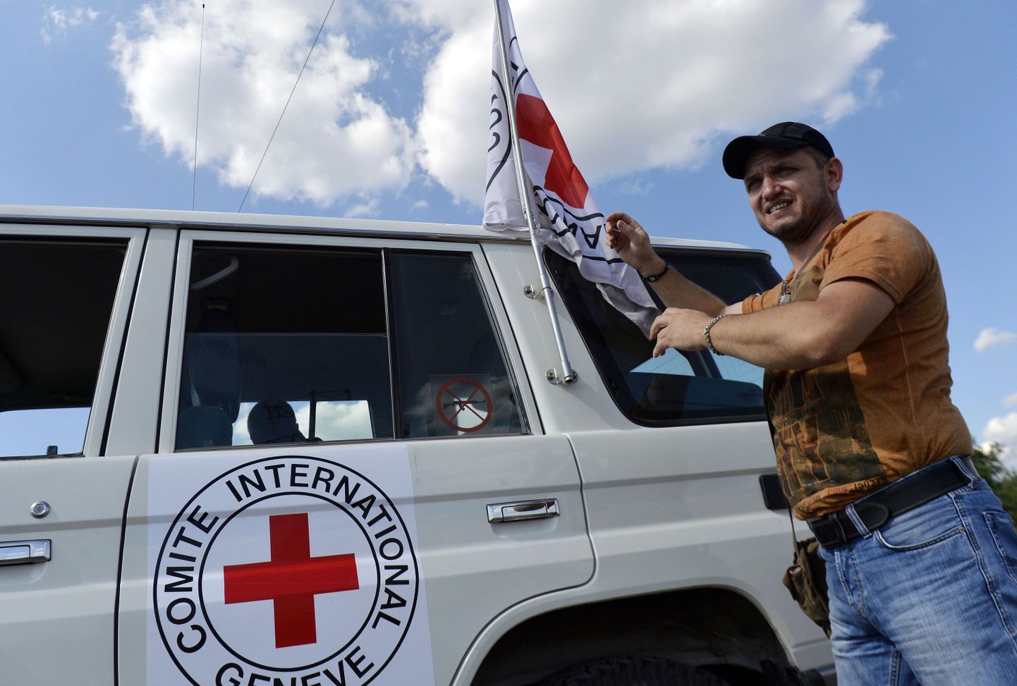 Rahvusvahelise Punase Risti auto Ukrainas.