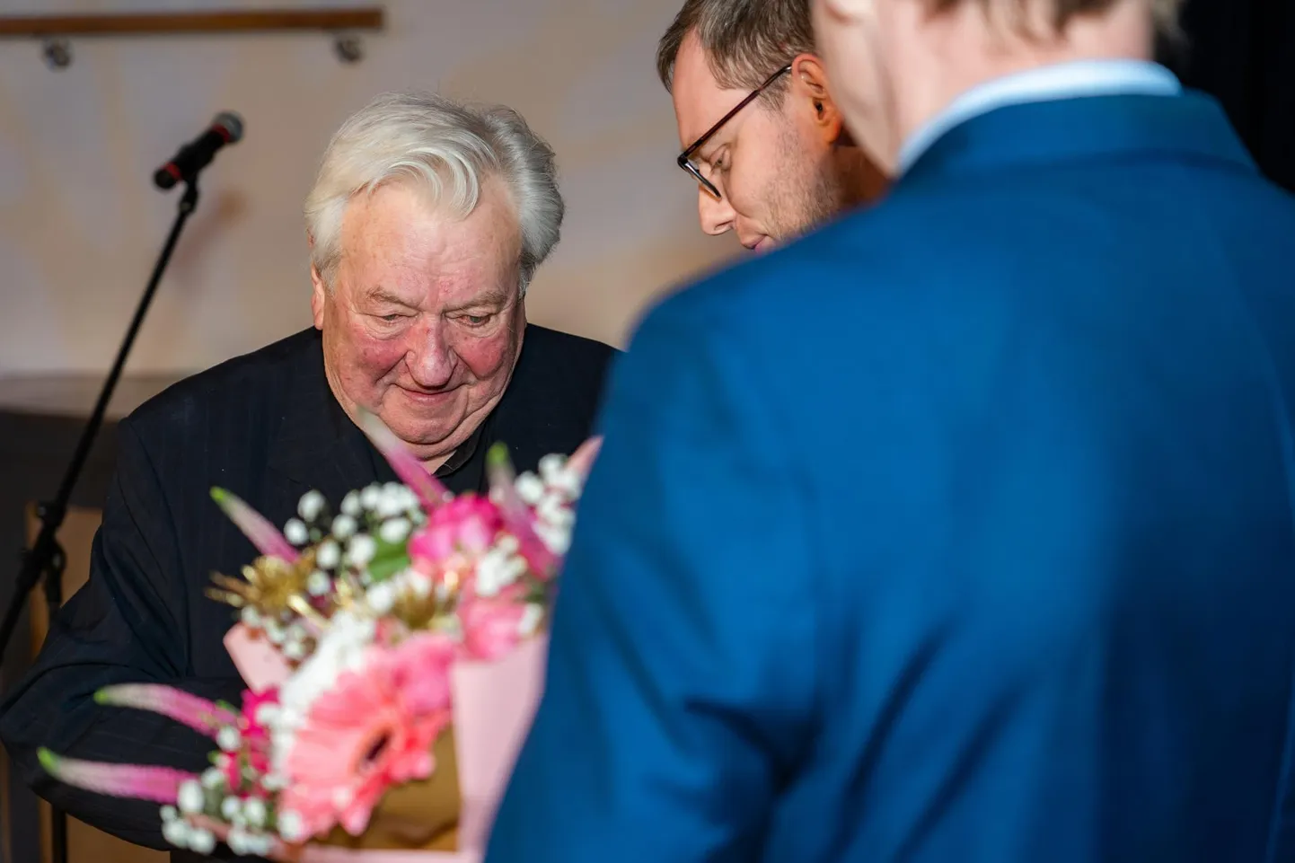 Mulgi valla Linaõie pälvis oma elu puhkpillimuusikale pühendanud Iivo Hakkaja.