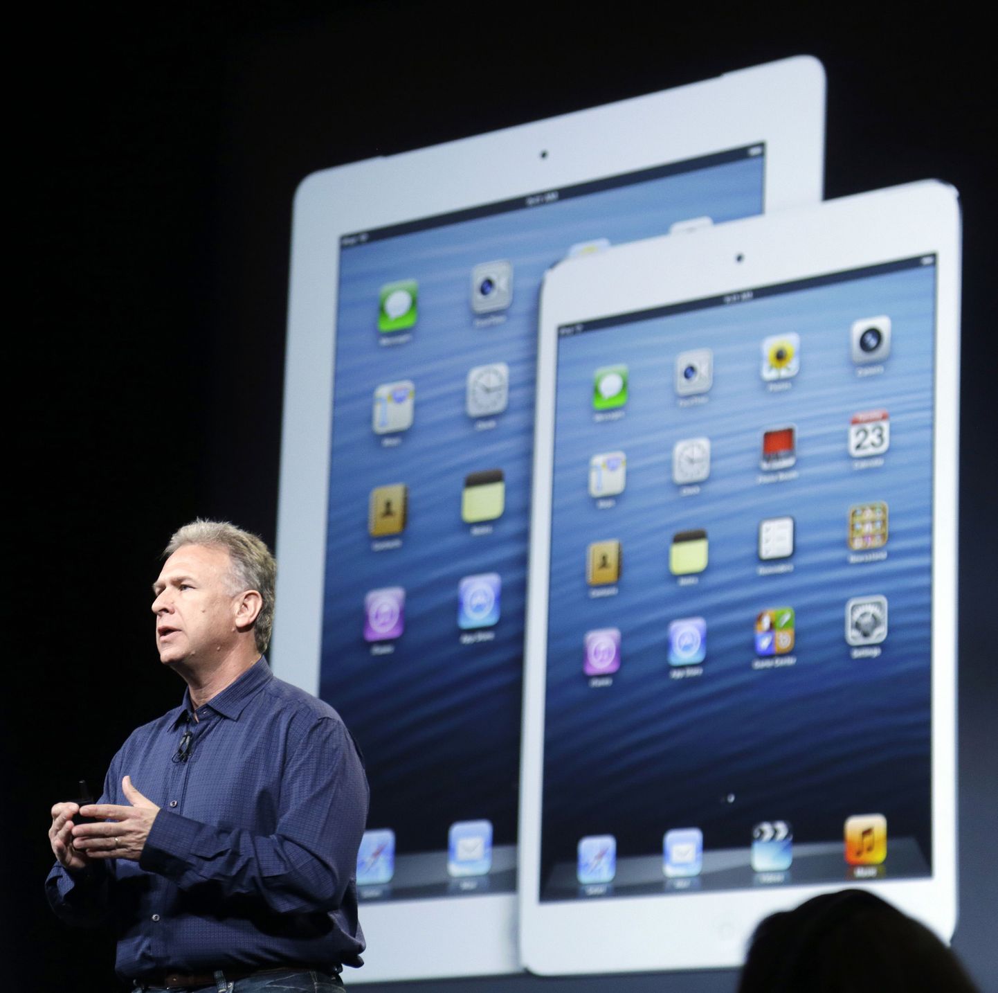 iPad 4-го поколения (слева) и iPad mini (справа)