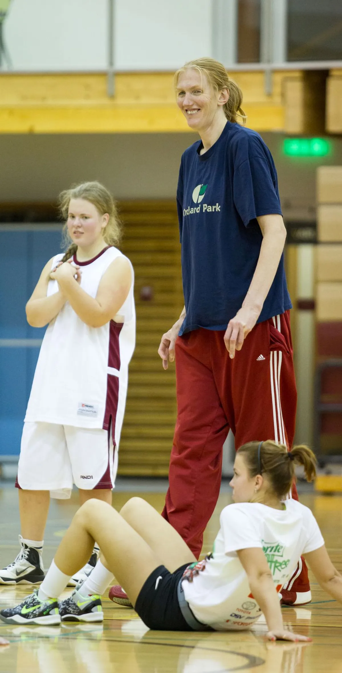 Pikim naine Eestis on 205-sentimeetrine Jaana Kotova.