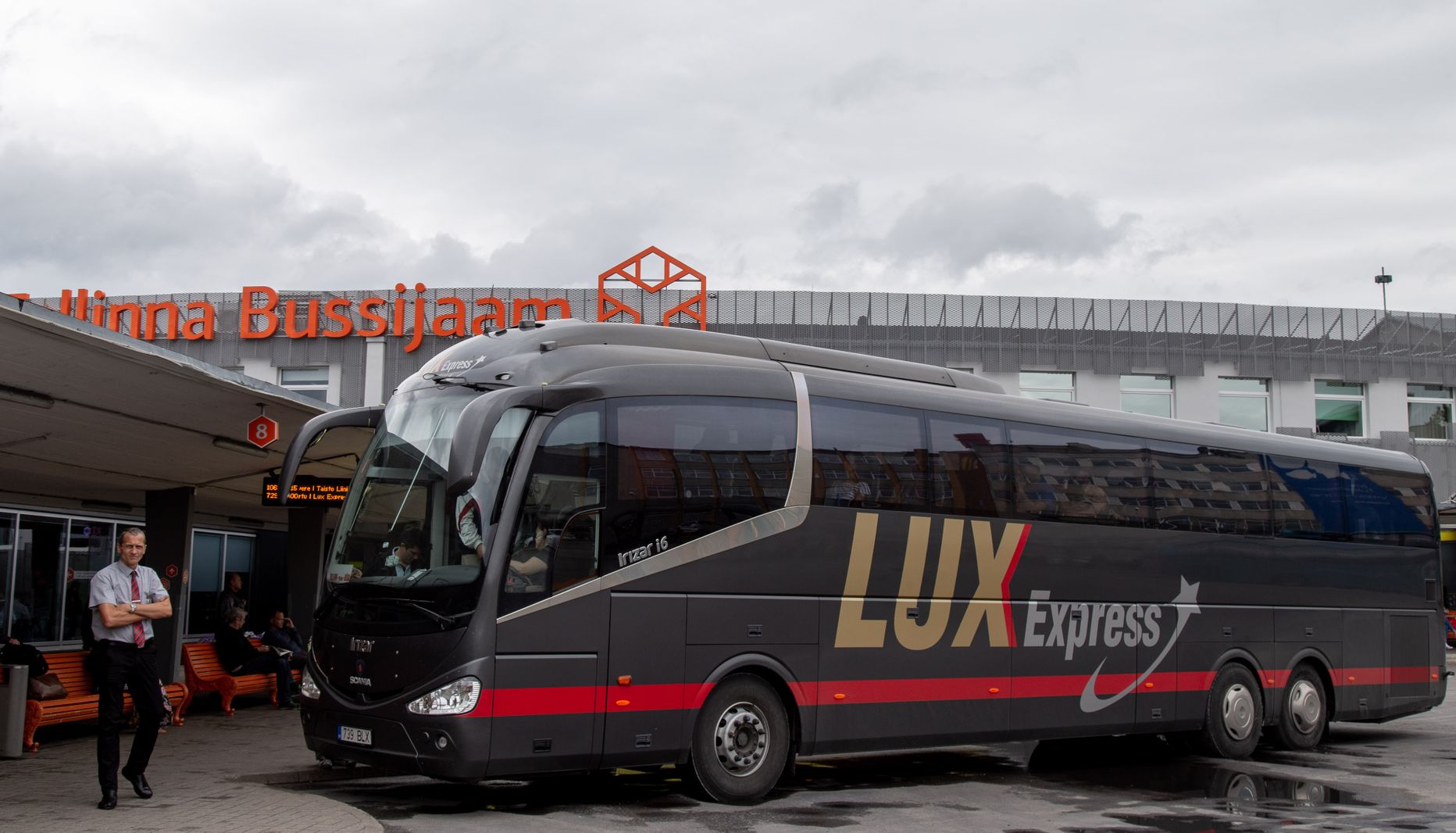 Lux Express, Tallinna bussijaam.