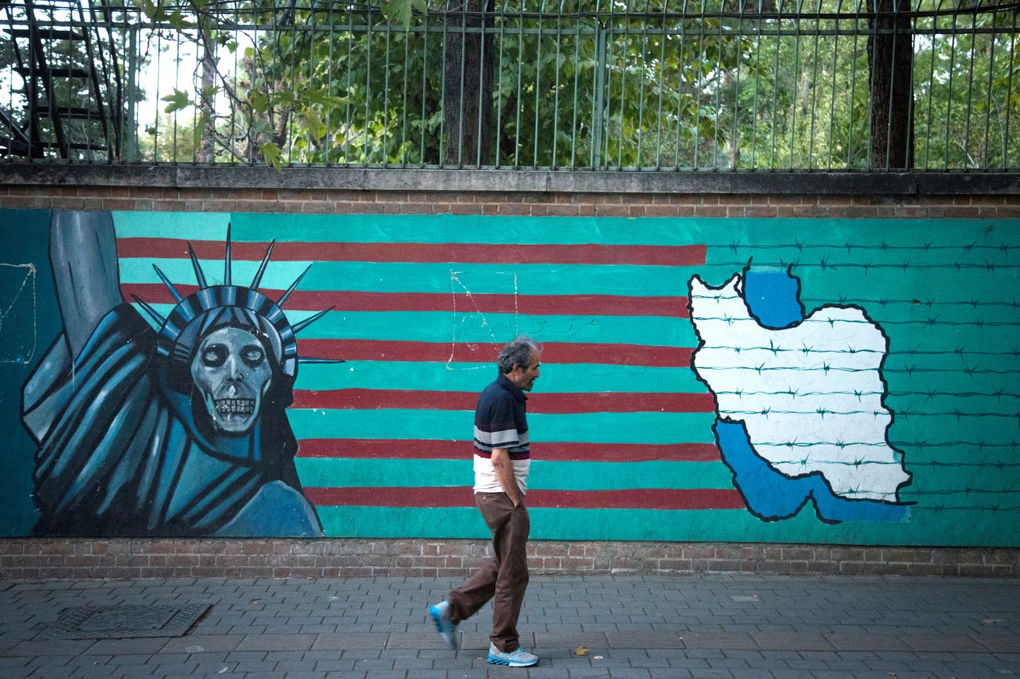 USA-vastane seinamaaling Iraani pealinnas Teheranis.