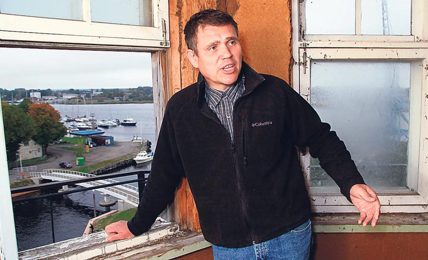 Kalanduse teabekeskuse juhataja Toomas Armuliku sõnade kohaselt valiti tegutsemiskohaks Pärnu, kuna siin tegutseb kõige rohkem rannakalureid ja suur on ka harrastuspüügi osa.