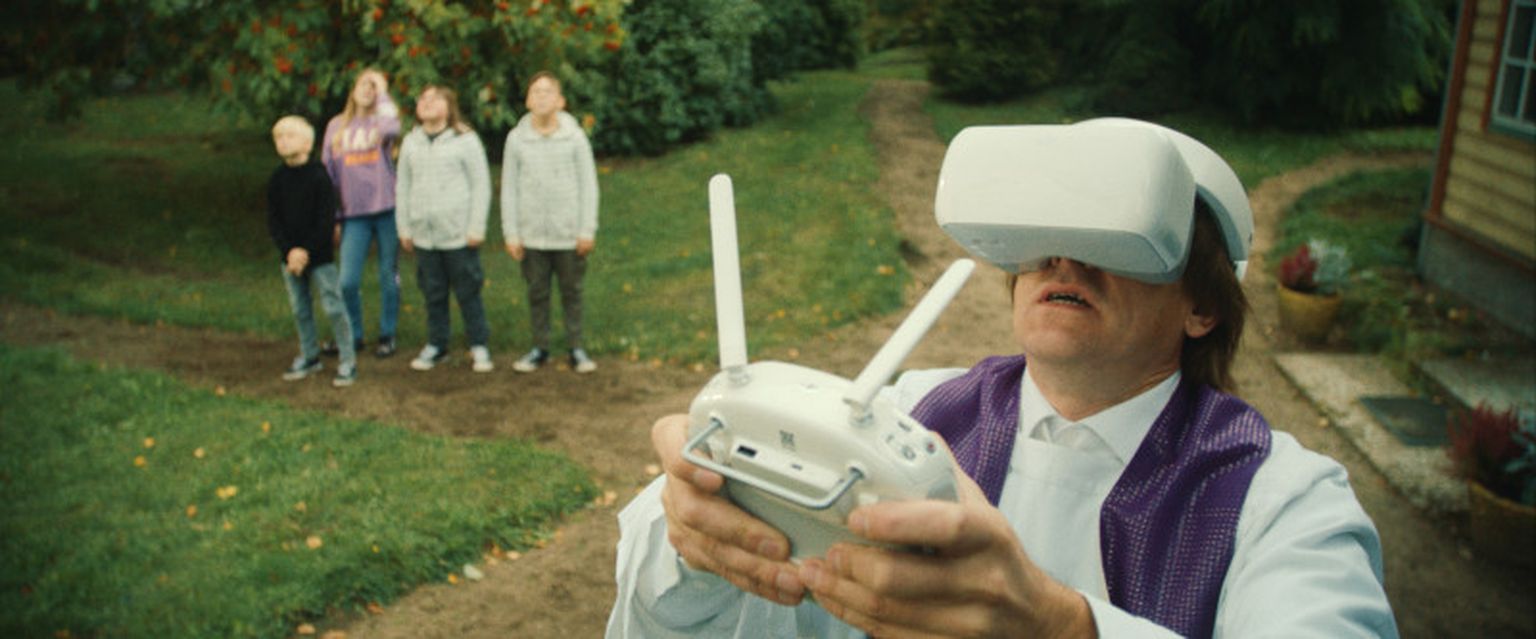 Jan Uuspõld drooniga filmis «Kratt»